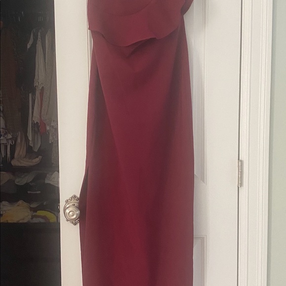 Likely maroon gown - Picture 3 of 3